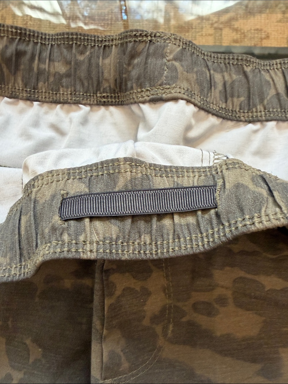 Vuori men’s ultra lightweight linerless shorts - Picture 8 of 9